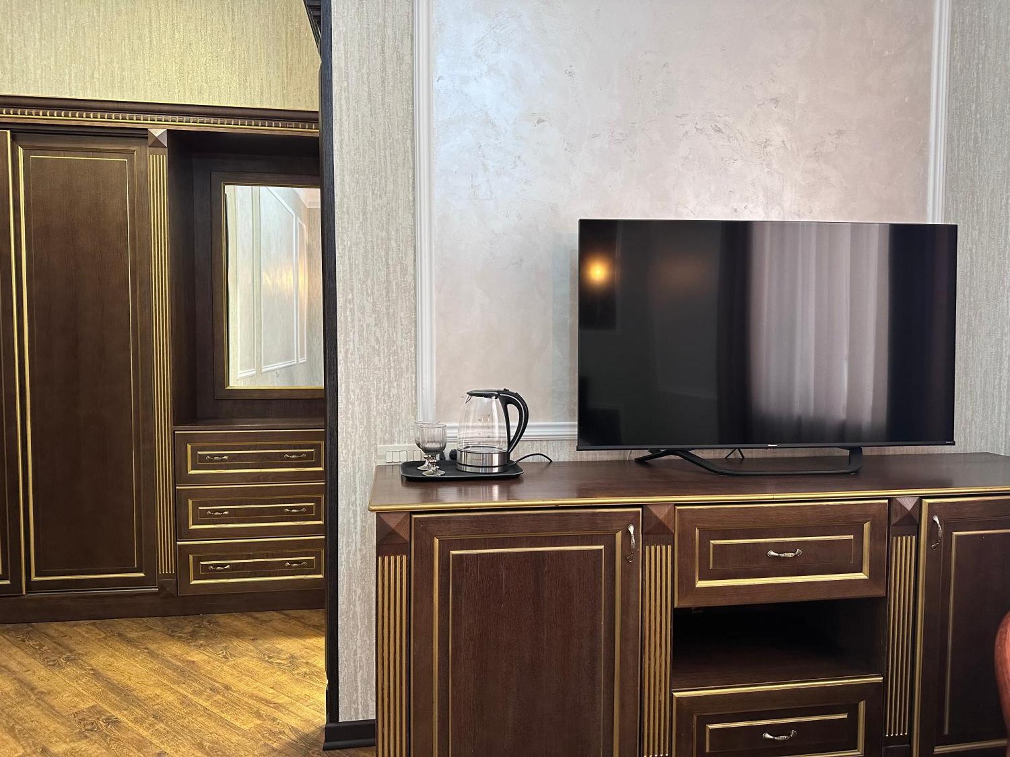 Royal Renaysance Hotel Jerevan Eksteriør billede